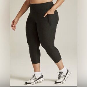 Beyond Yoga Spacedye Out Of Pocket High Waisted Capri Legging 3X